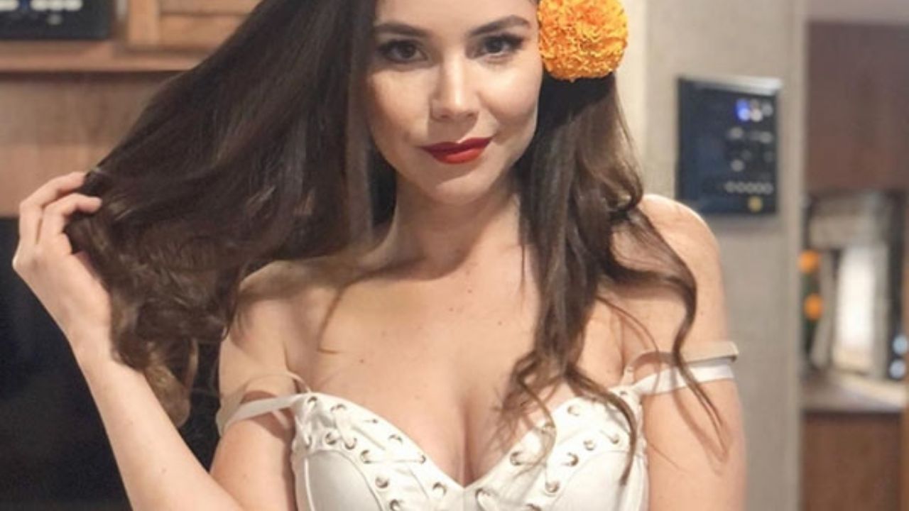 Camila Sodi goza una activa cuarentena y omite detalles sobre su salud