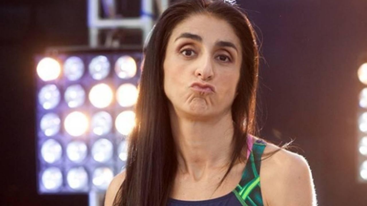 ‘Excelsa’, al borde de la locura en esta cuarentena, pero siempre “fashion”