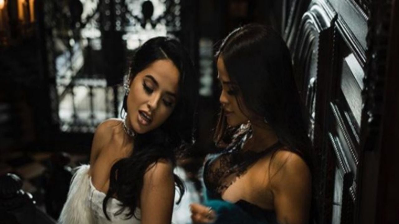 Natti Natasha recuerda con orgullo su video al desnudo con Becky G: “Par de diosas”