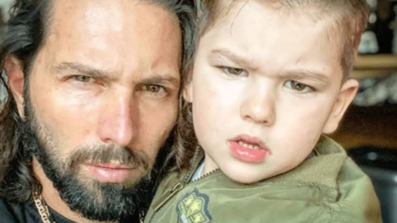 “Que malo”: Poncho de Nigris vuelve enfurecer a sus fans por su trato a Ponchito