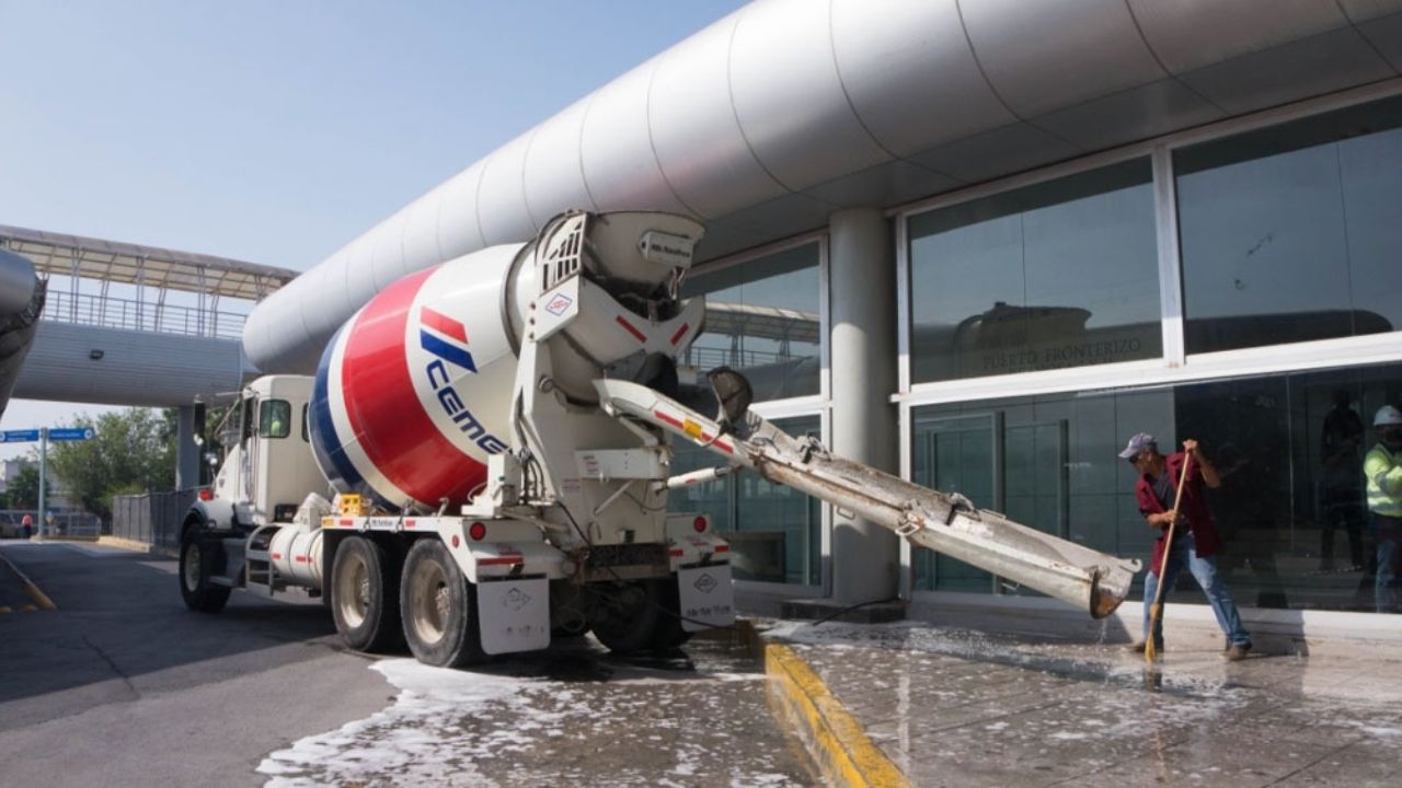 Marcelo Ebrard agradece a cementera por ayudar en la sanitización de Reynosa