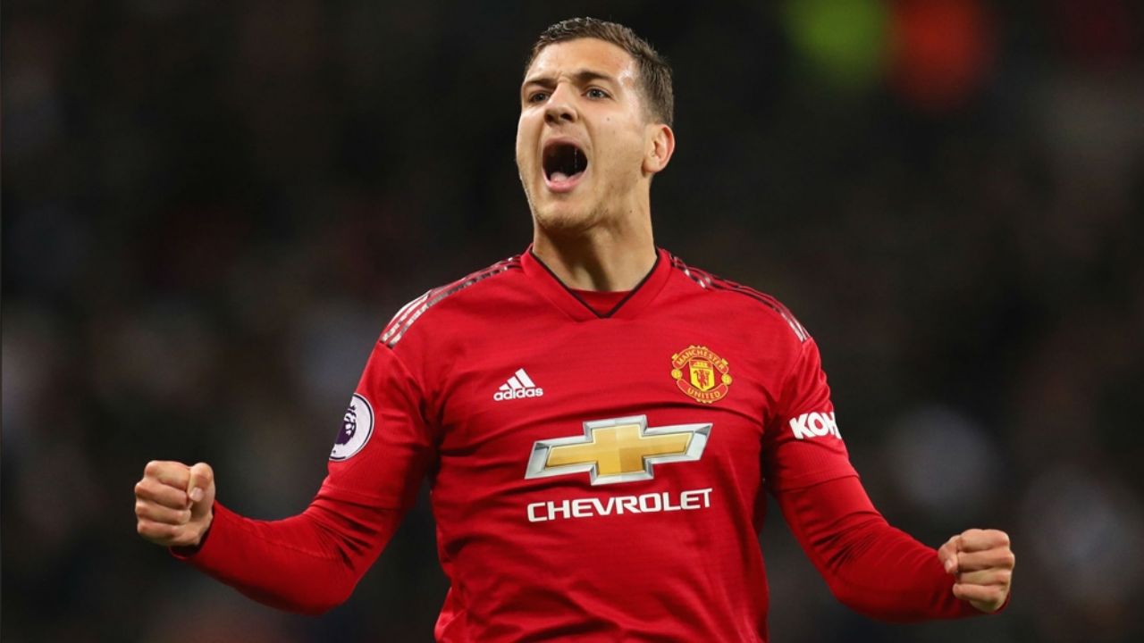 El Manchester United estaría escuchando ofertas por Diogo Dalot este verano