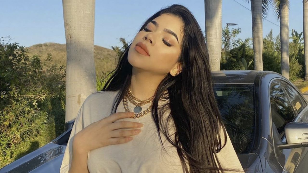 Con sensuales movimientos de cadera, Kenia Os triunfa en TikTok