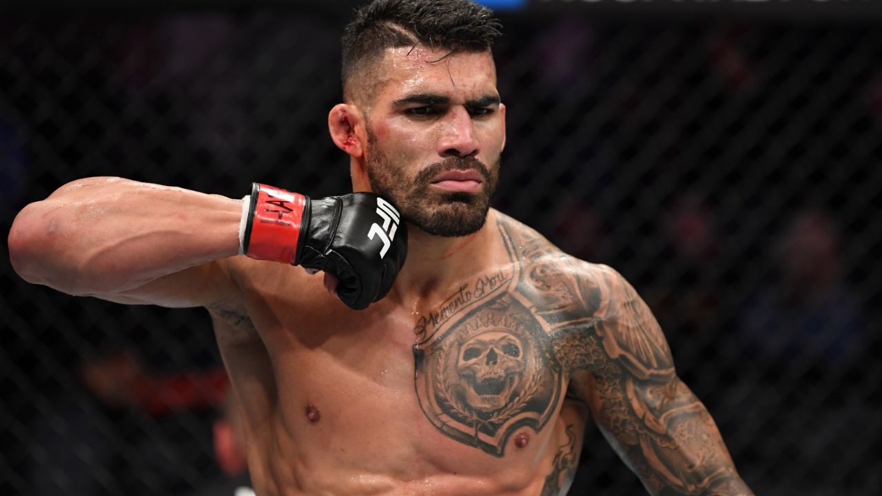 ¡Fuerte polémica en la UFC! Peleador finge lesión al descubrir que tenía Covid-19