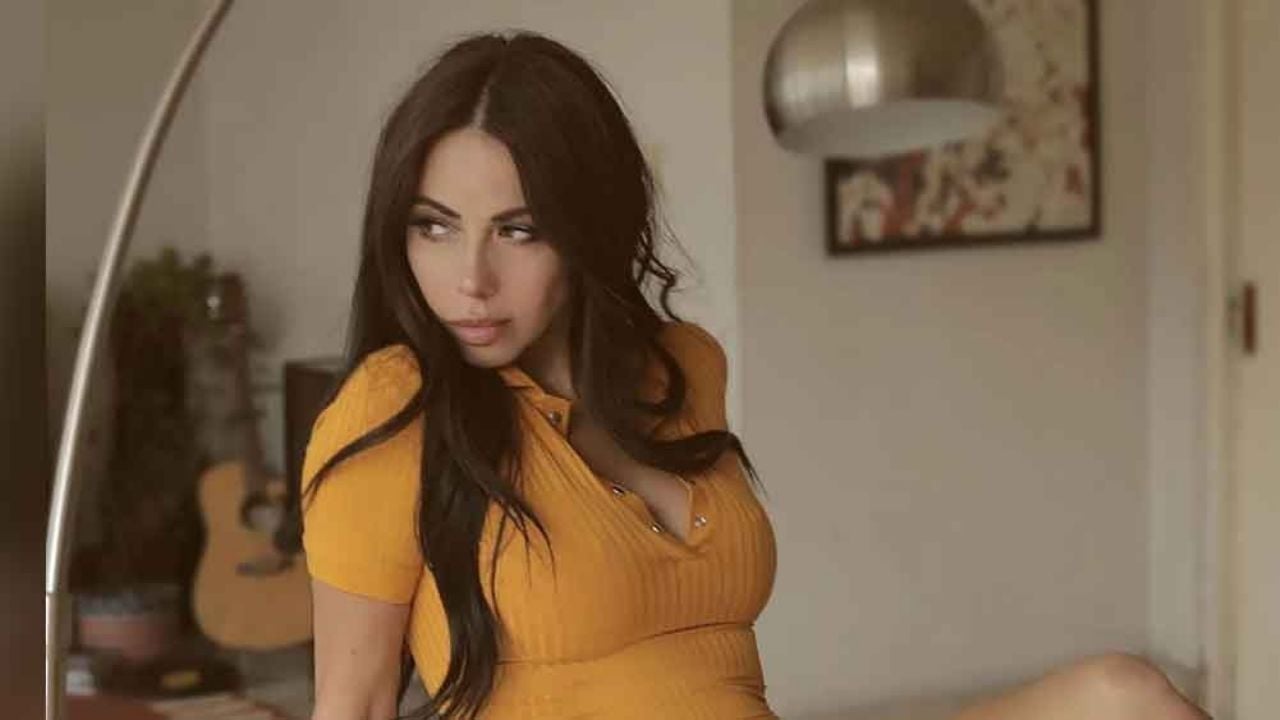 En short cachetero, Jimena Sánchez demuestra su amor por Yankees