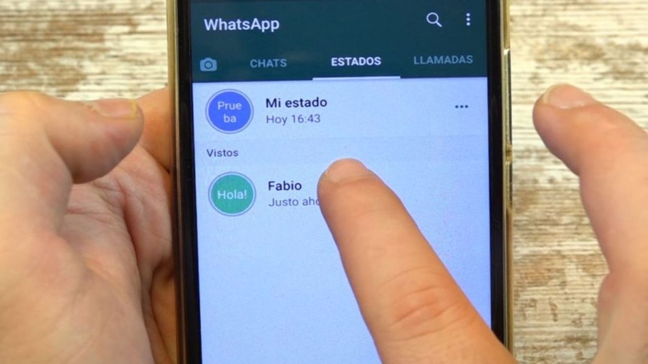 Nuevo truco ¿Cómo hacer más divertidos los estados de WhatsApp con stickers?