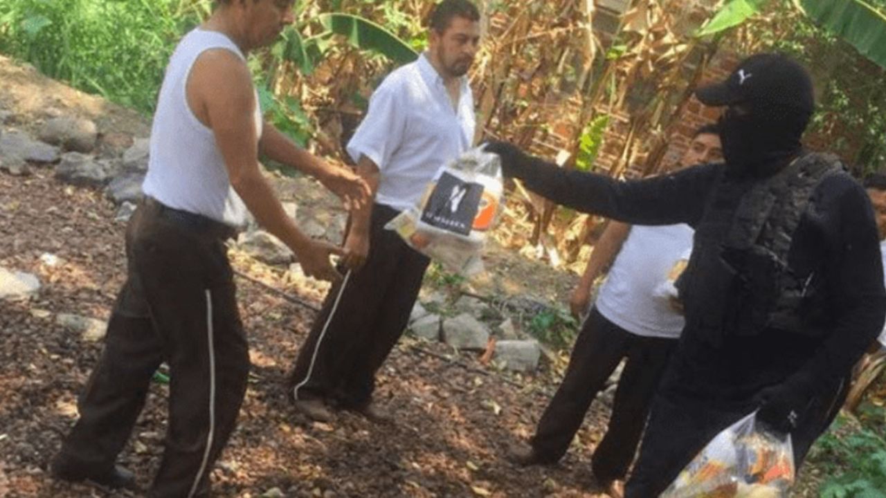 CJNG reparte narcodespensas ahora en Guanajuato firmadas por ‘El Colombiano’