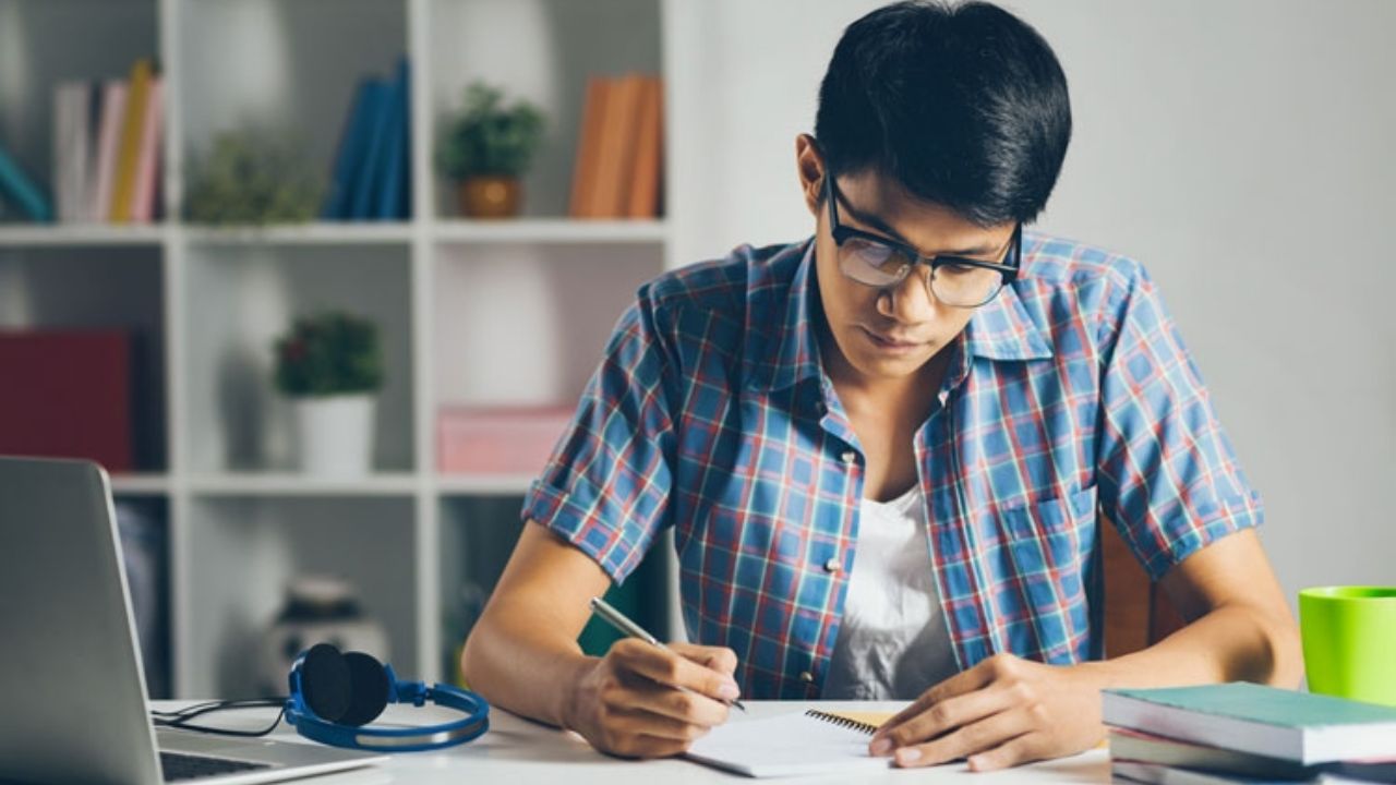 Universitarios en Navojoa culminarán a tiempo el ciclo escolar en línea