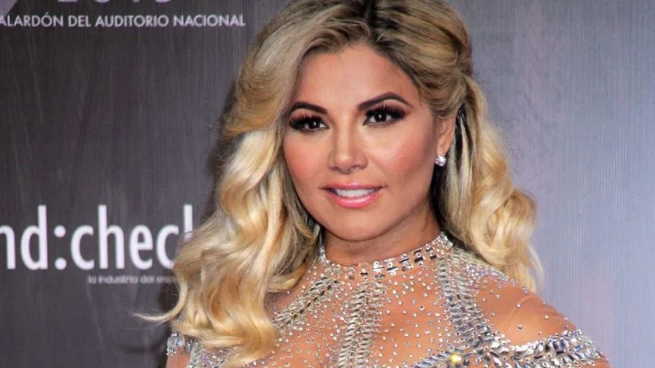 VIDEO: ¡Locura! Aleida Núñez mueve las caderas en pegaditos jeans