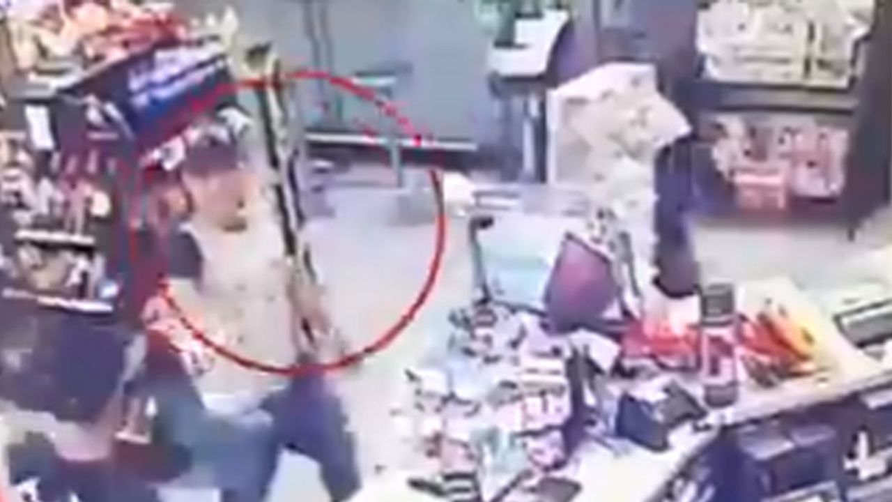 VIDEO: Ladrón rocía ácido a sus víctimas para asaltar tiendas de conveniencia