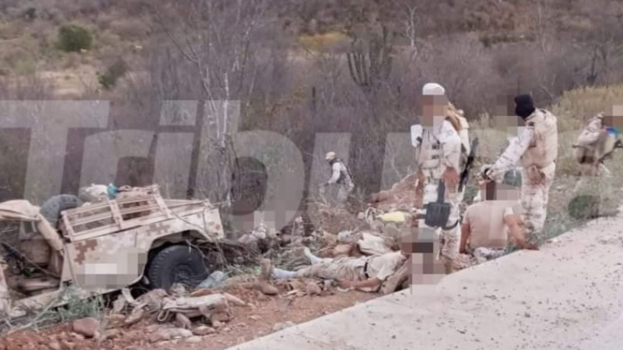 Vuelca camioneta militar en accidente carretero; hay varios elementos lesionados