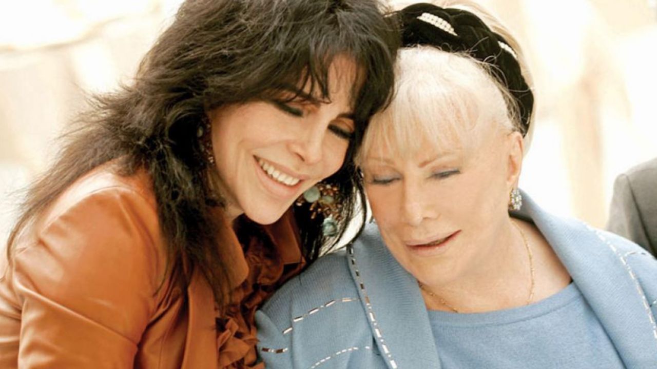 Trágica noticia: Verónica Castro está de luto; fallece su madre a los 85 años