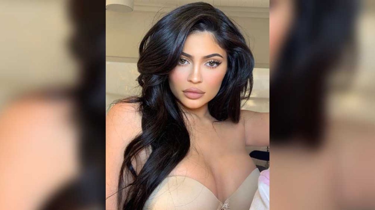 Tras polémicas fotos sin maquillaje, Kylie jenner se muestra al natural en redes