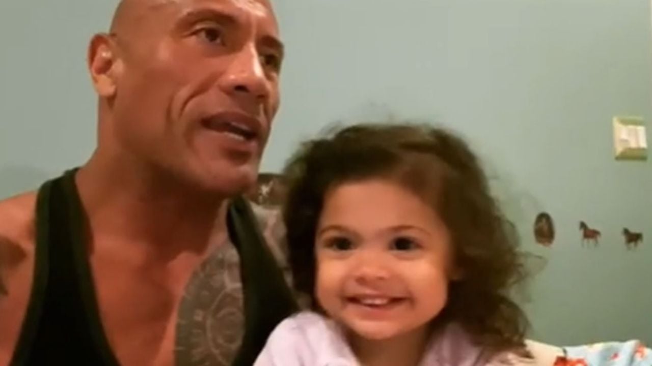 Dwayne Johnson conquista Internet al cantarle a su hija antes de ir a dormir