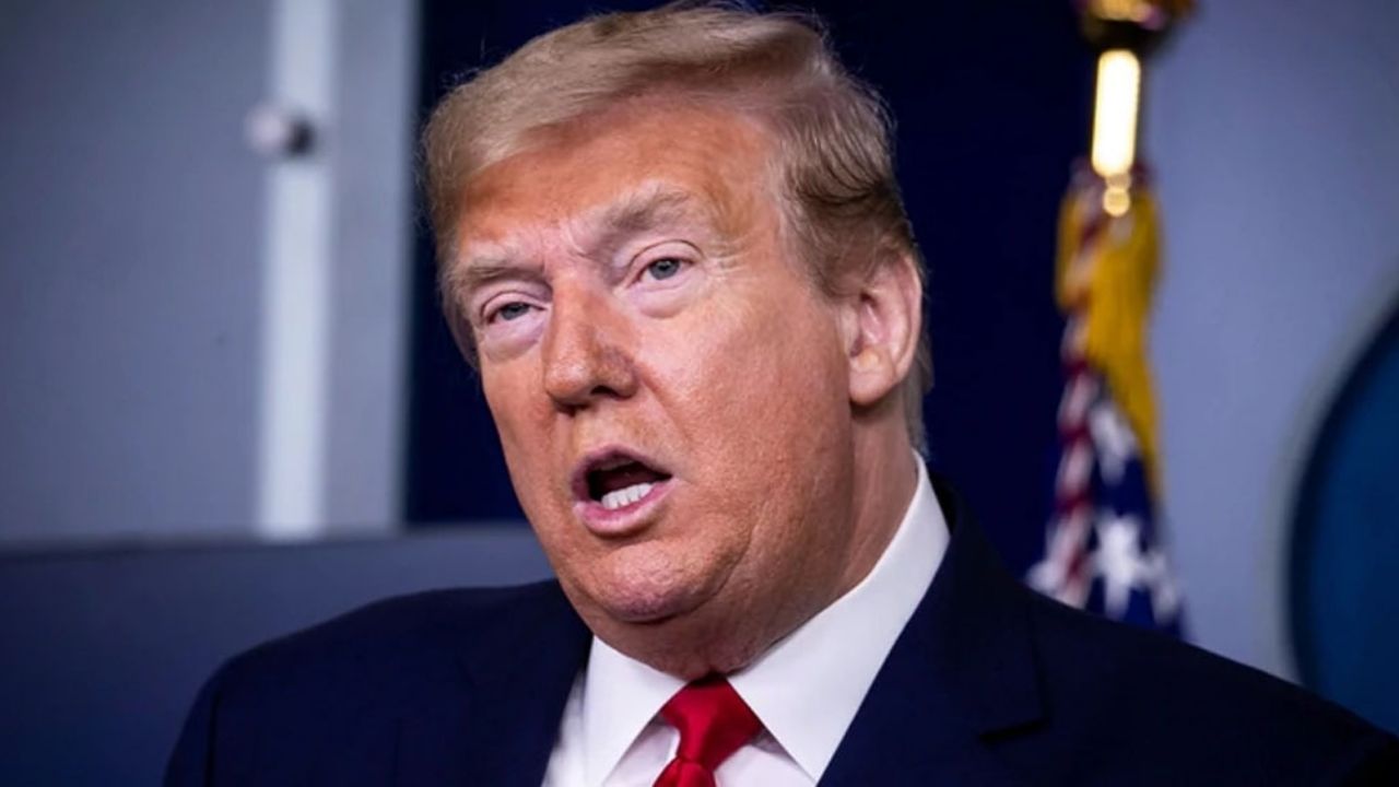 Internautas tachan de analfabeta al presidente Trump por escribir mal premio Nobel