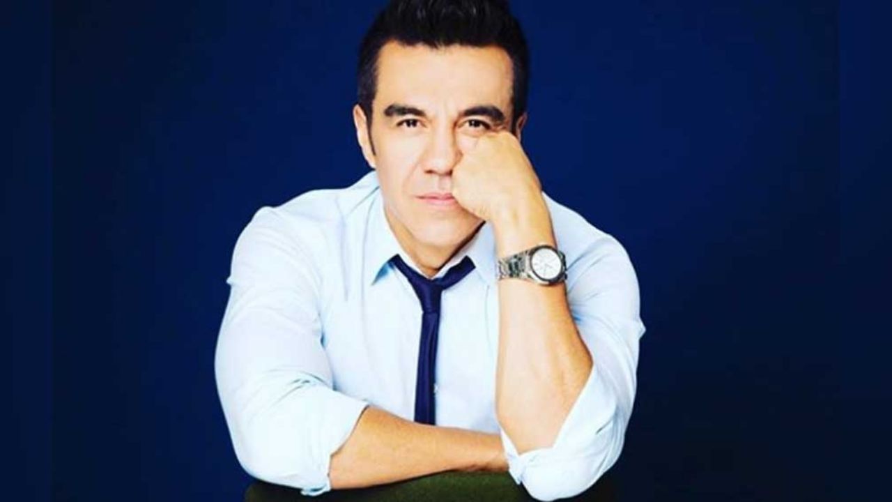 Adrián Uribe y el más doloroso recuerdo al vivir carencias: “Faltaba dinero en la casa”