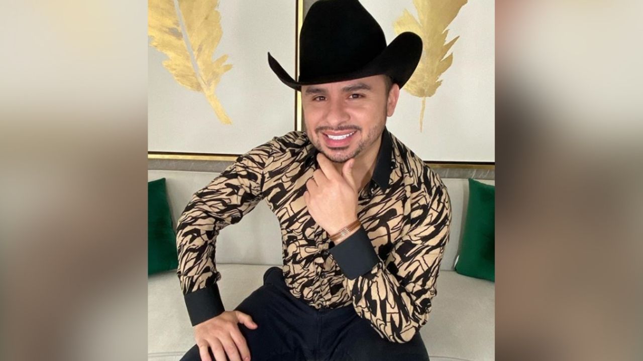 “Hoy me toca”: Larry Hernández alburea a fan con atrevido mensaje sobre su “cu…”