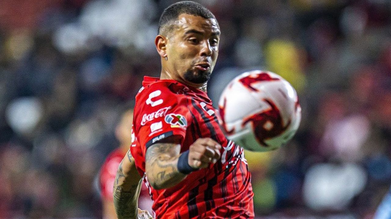 Edwin Cardona afirma que uno de los utileros de los Xolos de Tijuana tiene Covid-19