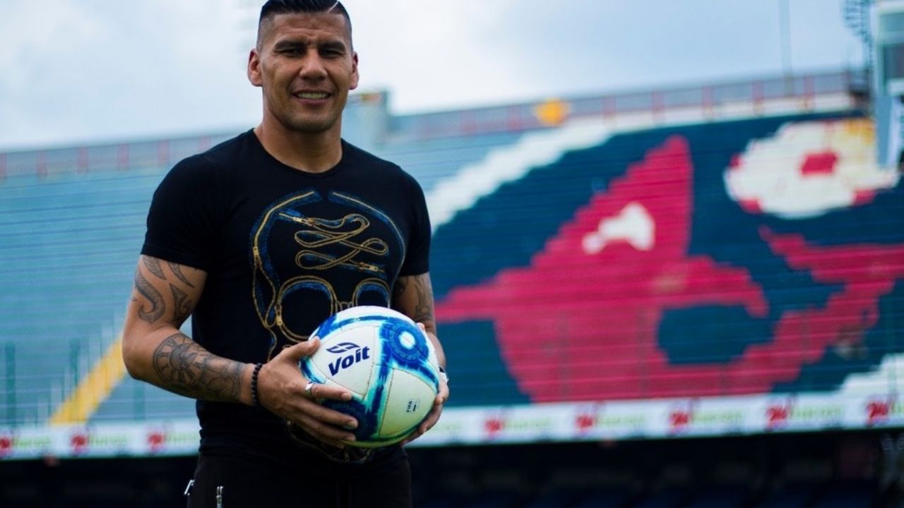 La Liga de Balompié Mexicano anuncia a Carlos Salcido como su presidente