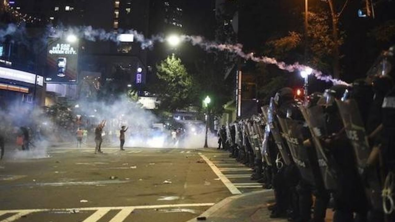 Violentas protestas dejan un muerto y decenas de heridos en Líbano