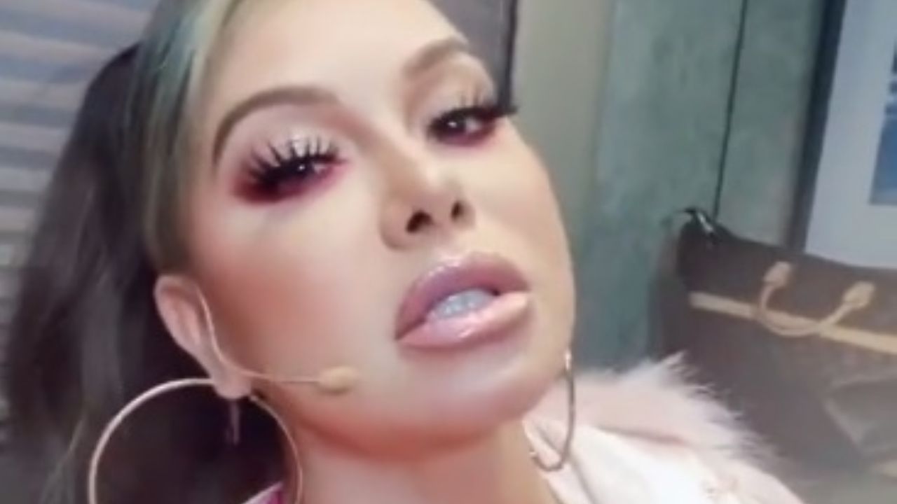 “¡Toda una diva!”: Chiquis Rivera se disfraza como Britney Spears y fans se sorprenden