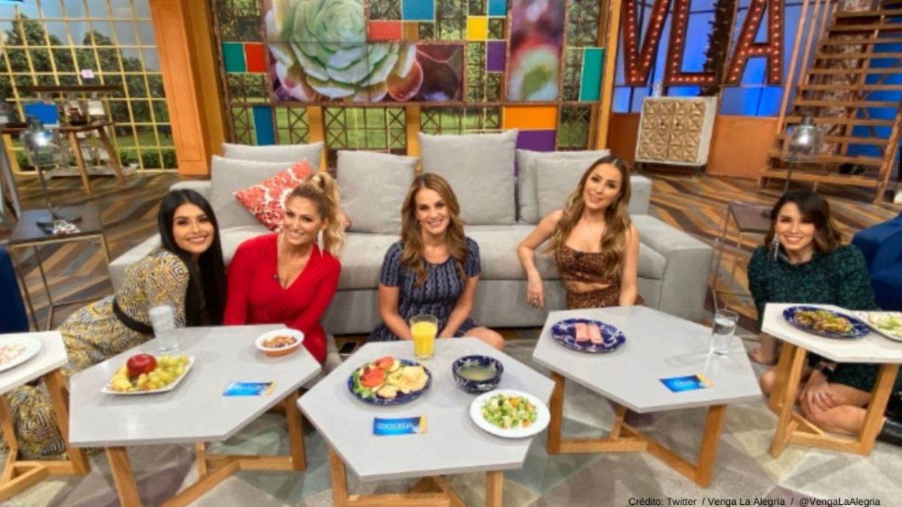 “Qué corriente”: Conductora de ‘VLA’ perrea y revela que se quiere ‘comer’ al ‘Capi’