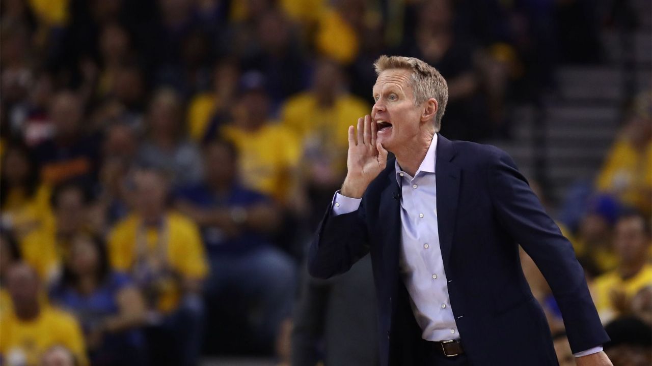 De nueva cuenta, Steve Kerr arremete contra el presidente de los Estados Unidos, Donald Trump