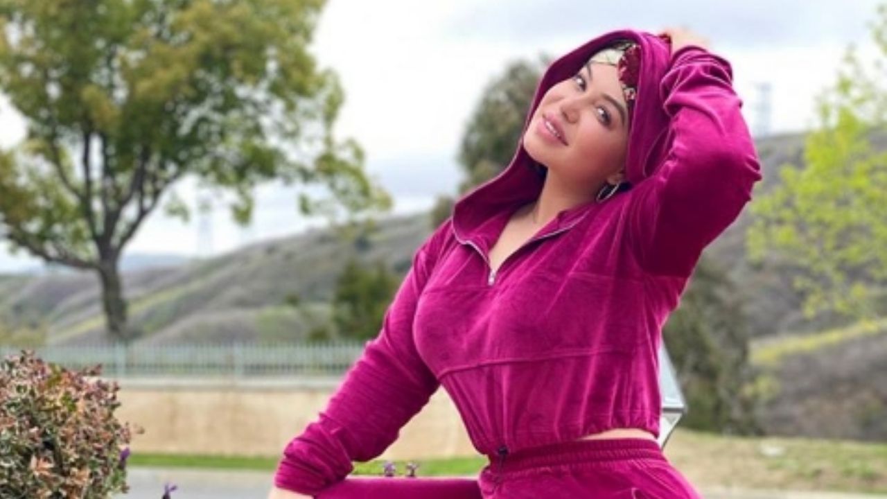 “Vieja ridícula”: Chiquis Rivera es ‘destrozada’ por presumir y modelar todo su guardarropa