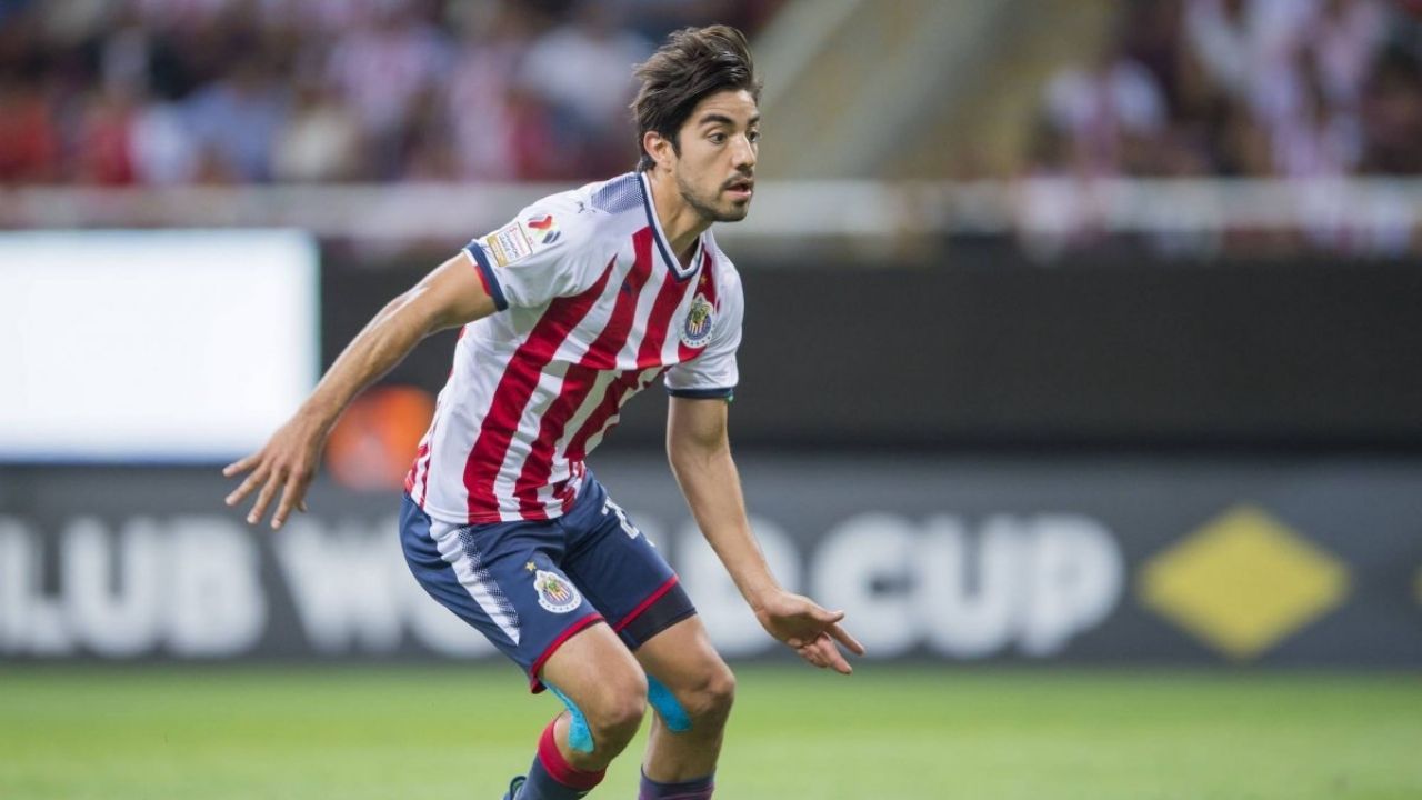 “Rodolfo Pizarro volverá a las Chivas, pero actualmente es imposible”: Luis Fernando Tena