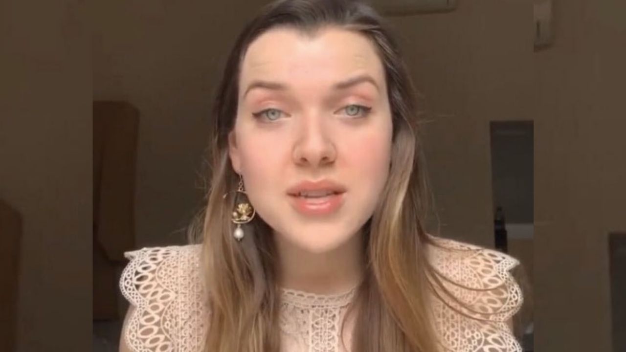 Tachan de “fanática” a joven religiosa al asegurar que las vacunas son del diablo