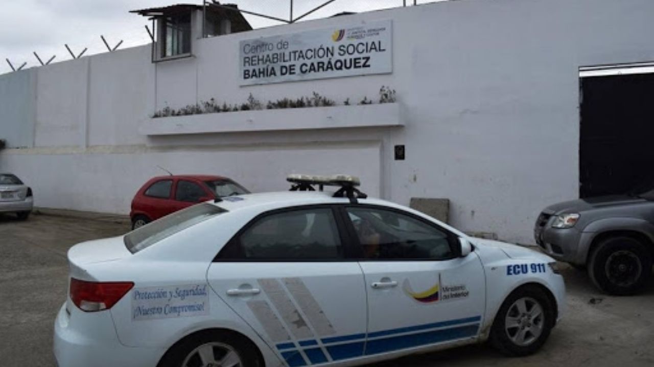Fuerte riña en una cárcel de Ecuador deja un reo muerto y varios heridos
