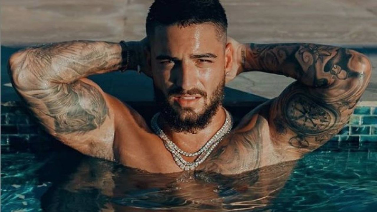 “Era perro y me amarraron”: Maluma posa sin ropa en infartante fotografía