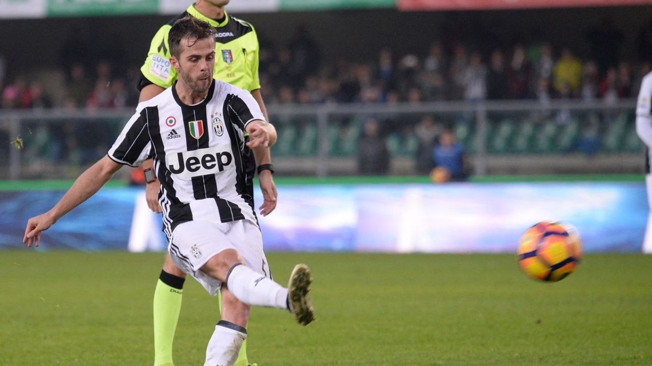 El PSG ofrece a Leandro Paredes a la Juventus por Miralem Pjanić