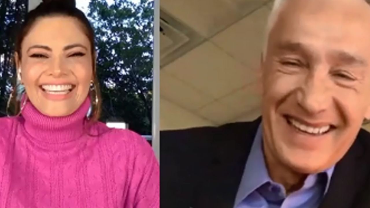 La reacción de Jorge Ramos al ser cuestionado sobre el matrimonio ¡por su novia!