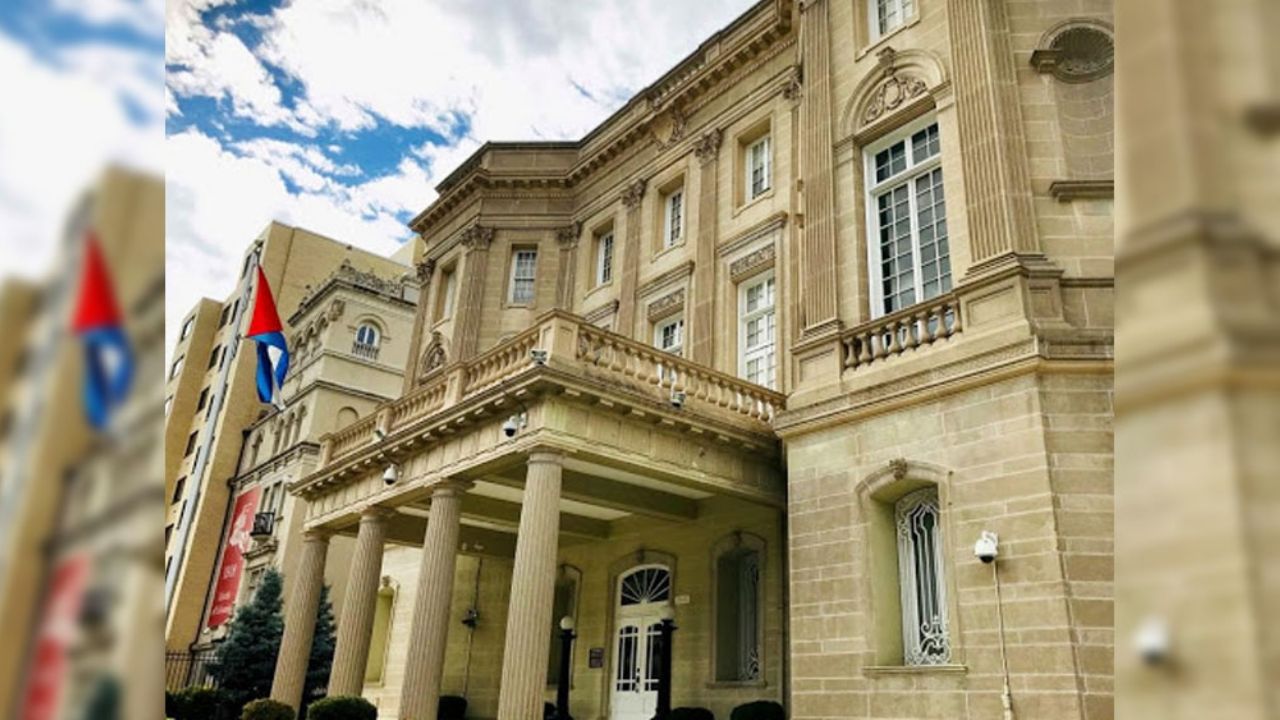 Hombre enloquece y dispara contra la embajada de Cuba en Washington