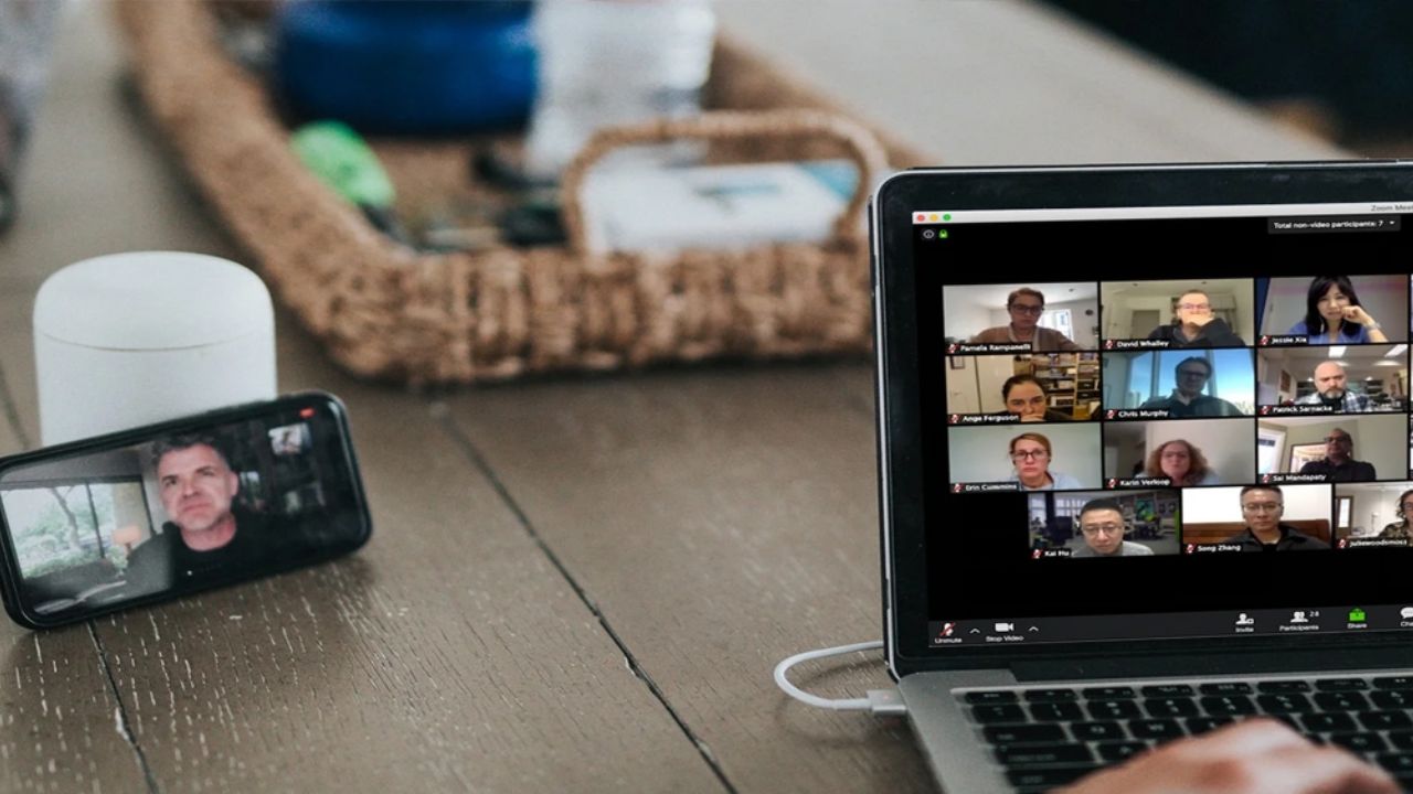 ¿Cómo convertir el celular en una webcam para la computadora a través de apps?