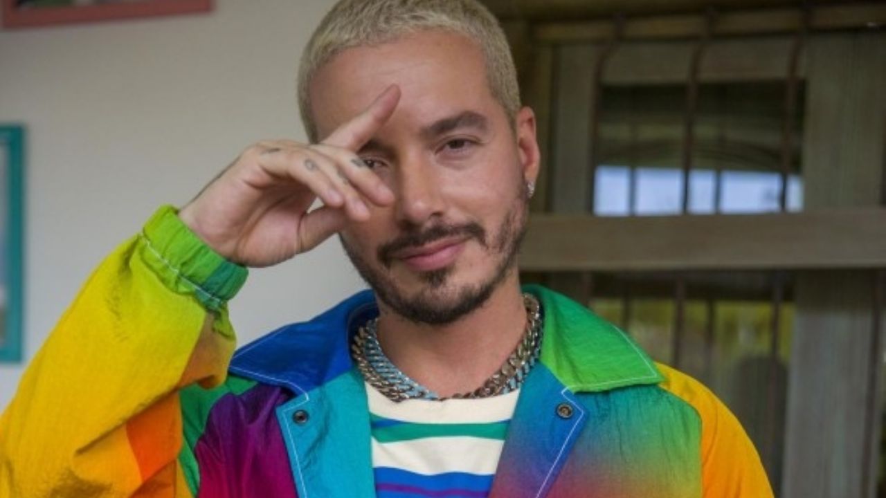“Estoy muy papi como para no salir a presumirme”: J Balvin harto de no poder lucir su belleza