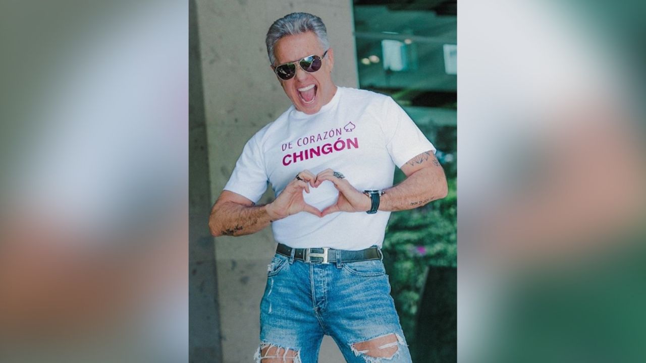 ¡Hilarante! Actor de Televisa se convierte en Withney Houston para cantar ‘Scooby Do Papa’