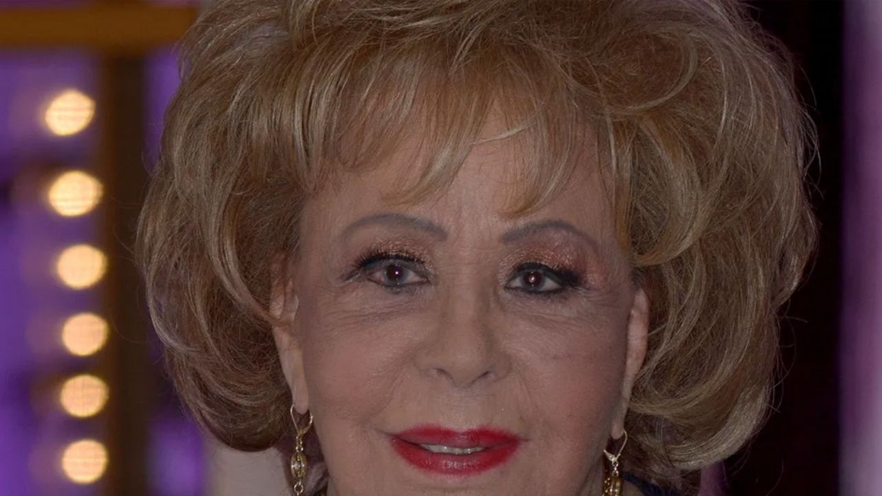 Silvia Pinal reaparece ante las cámaras y habla de su estado de salud