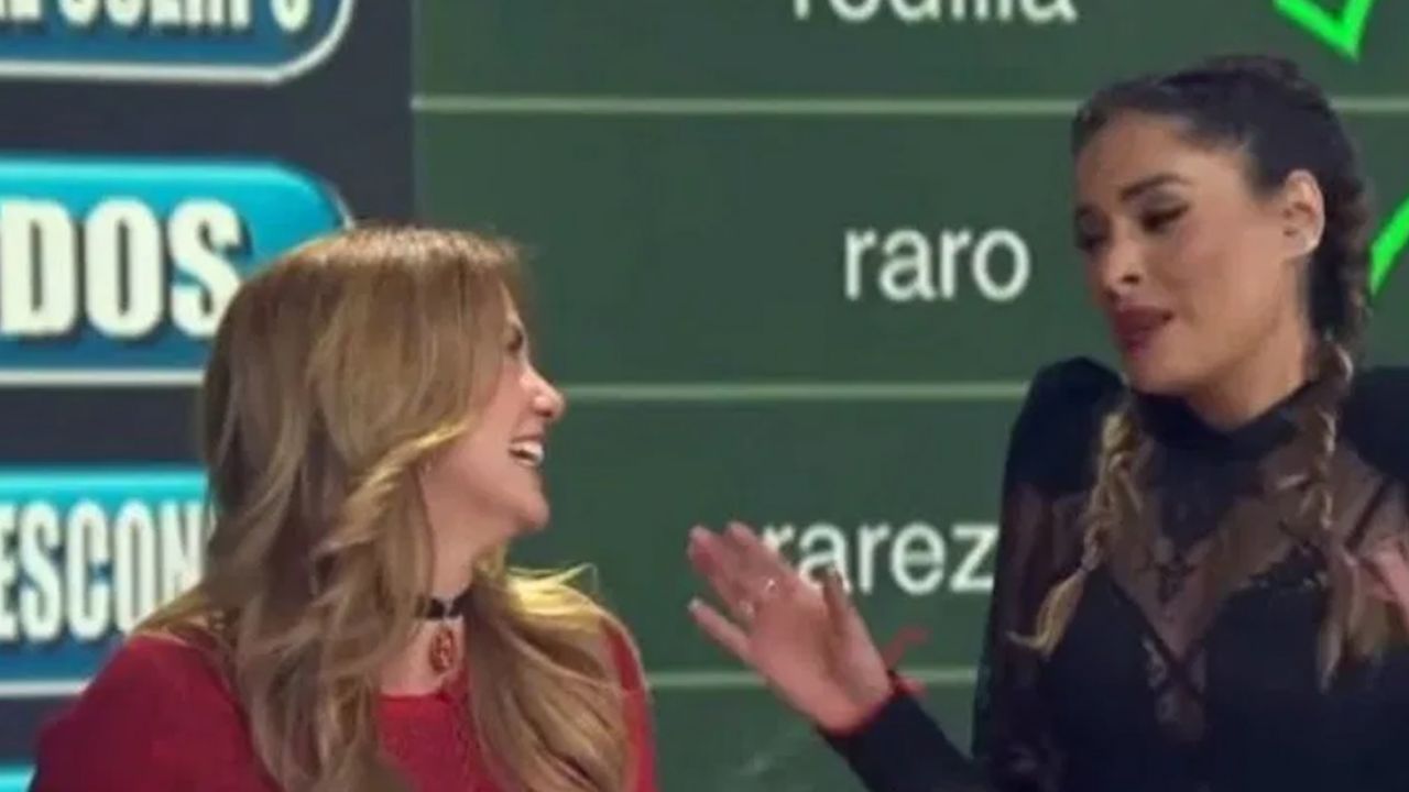 Galilea Montijo “le da su llegue” a Andrea Legarreta en pleno programa ‘Hoy’