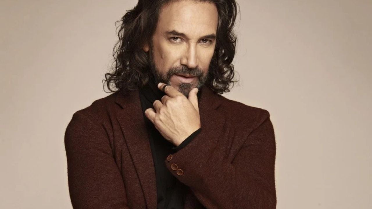¡Sorprendente! Marco Antonio Solís infarta las redes con foto de su juventud