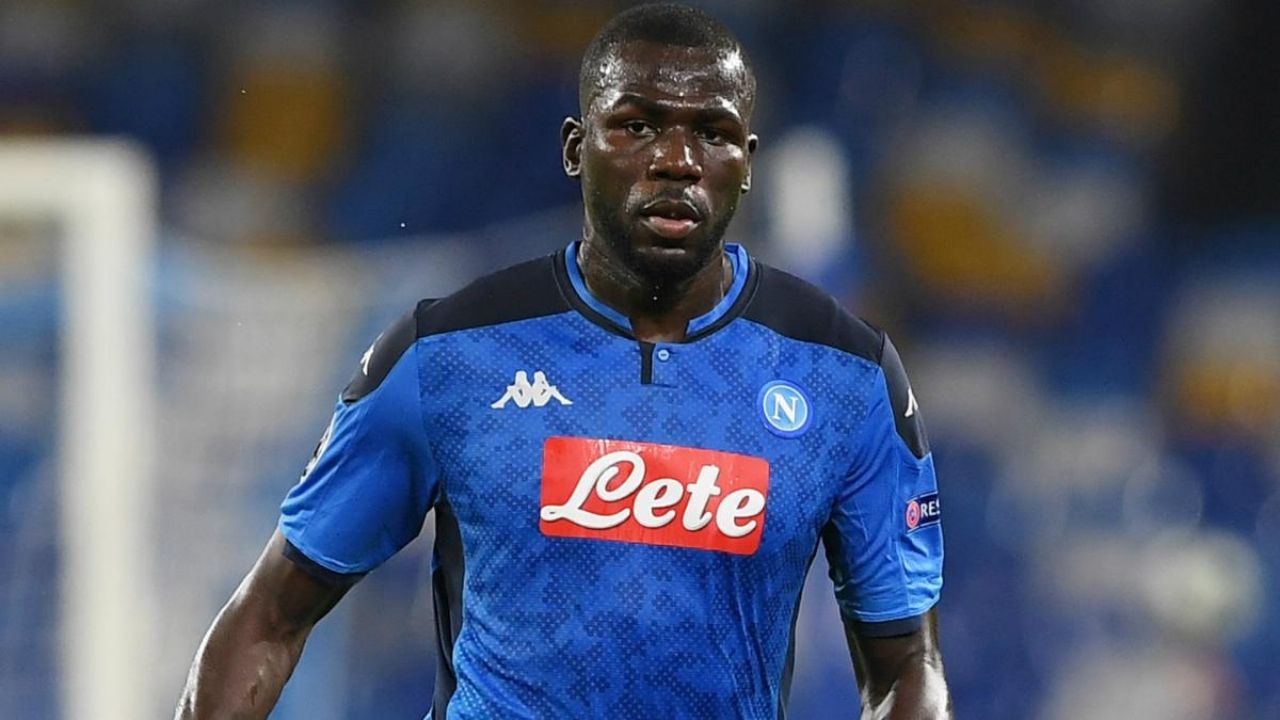 El Arsenal muestra interés en el defensor del Napoli, Kalidou Koulibaly