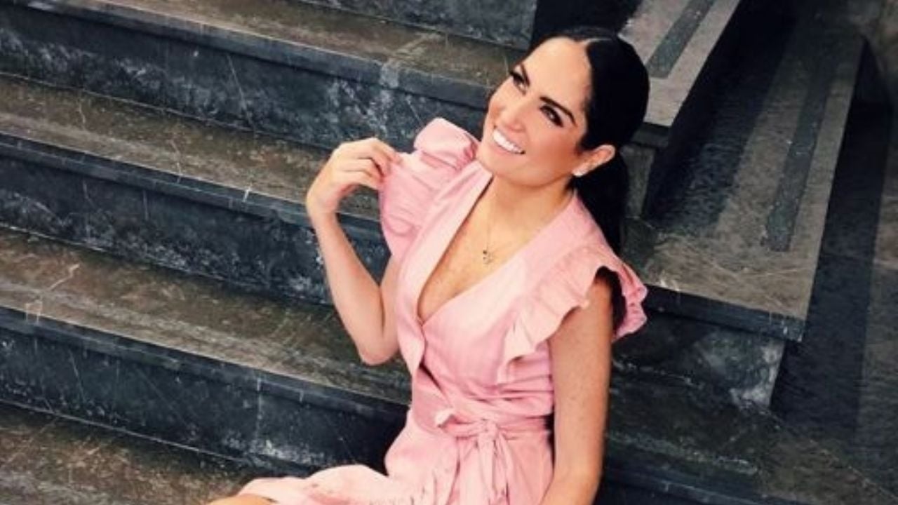 Conductora de ‘Sale el Sol’ busca popularidad con sus coquetas fotos