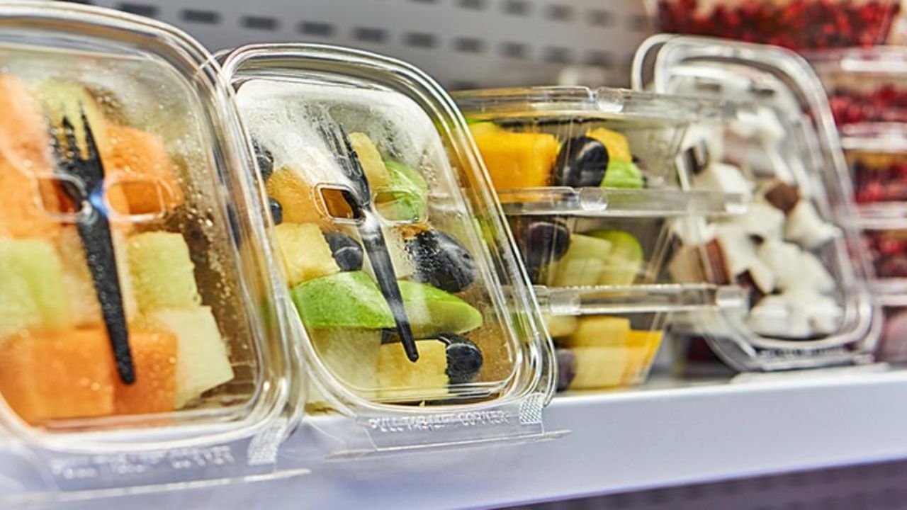 ¡Cuidado! Alimentos con envolturas de plástico podría causar cáncer y diabetes