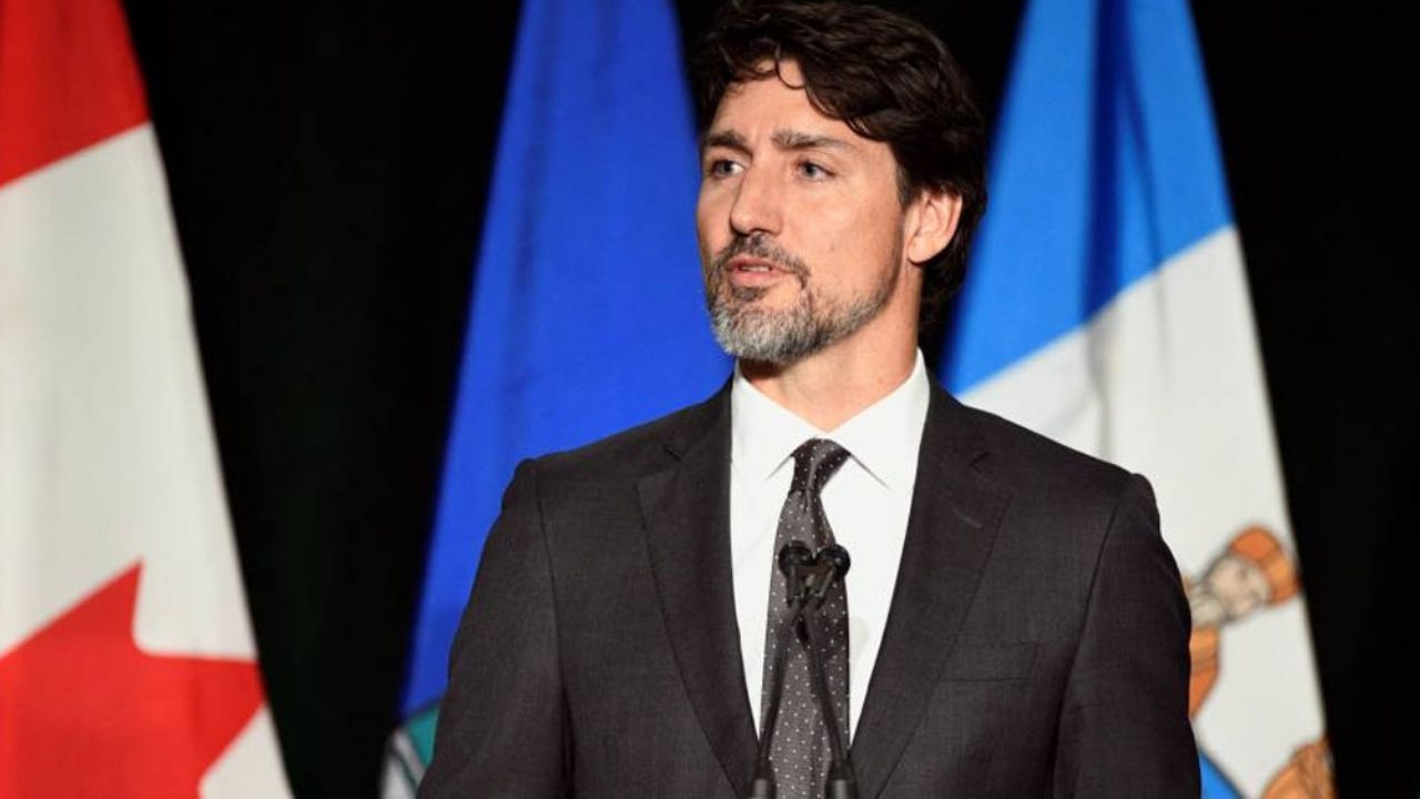 Justin Trudeau prohíbe el uso de mil 500 modelos de armas de asalto en Canadá