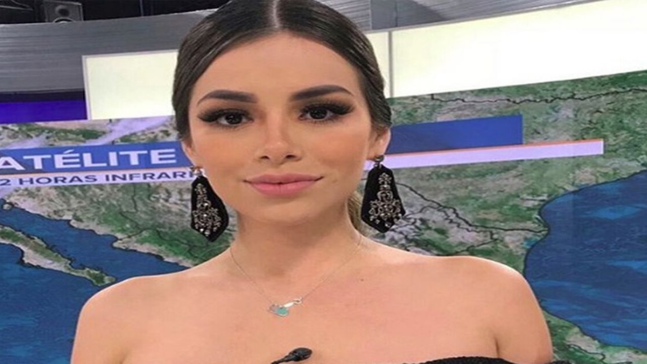 Pamela Longoria, la nueva chica del clima, enamora con un mini conjunto floreado