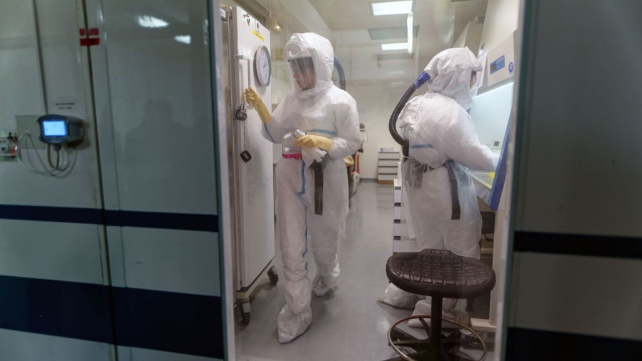 890 empleados de una planta de carne en EU reportan tener coronavirus