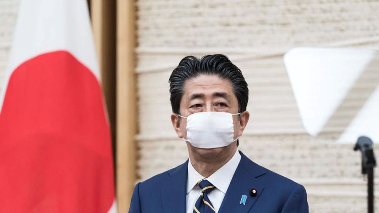 Primer ministro de Japón evalúa posible prolongación del estado de emergencia por Covid-19