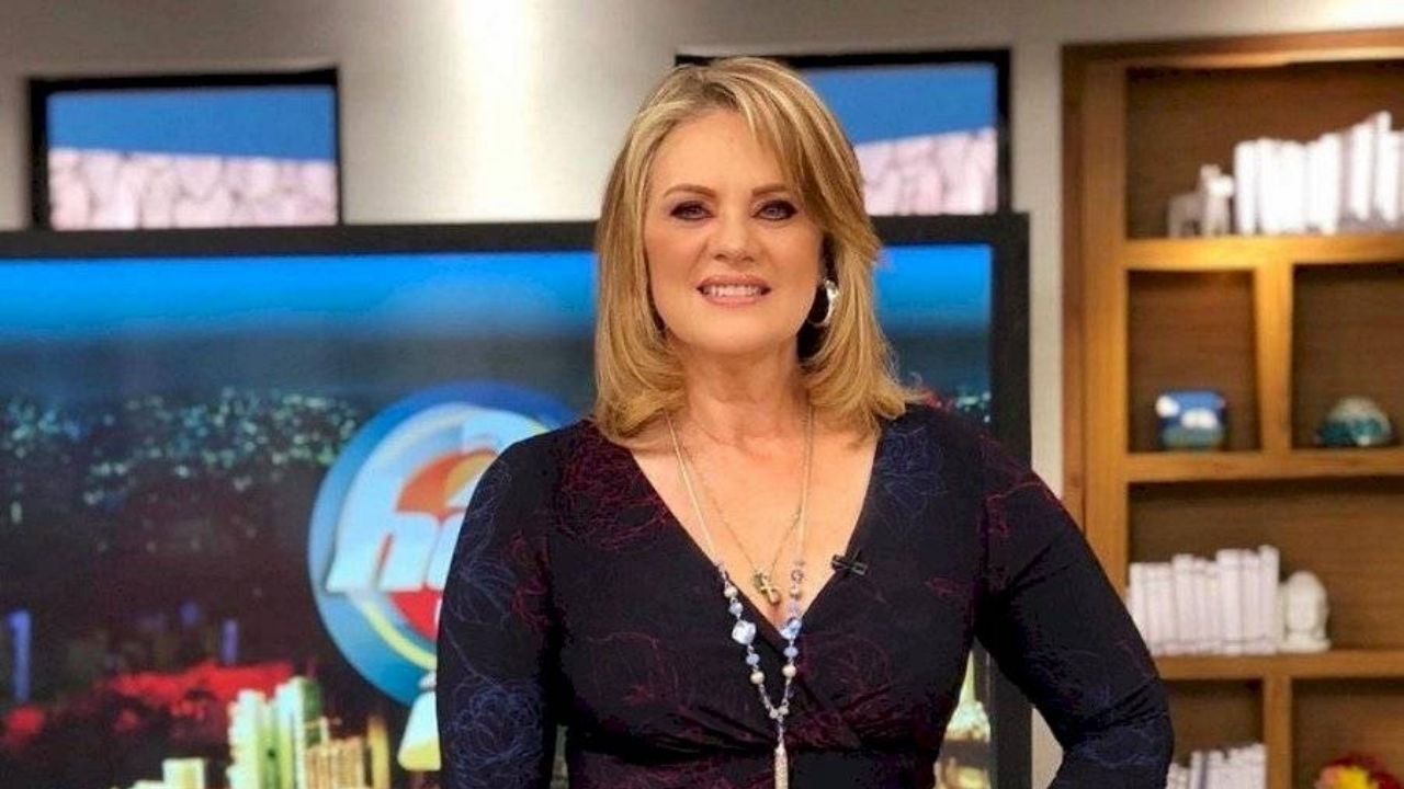¿Gana más que en Televisa? Esto le pagan a Érika Buenfil por ser ‘La reina del TikTok’