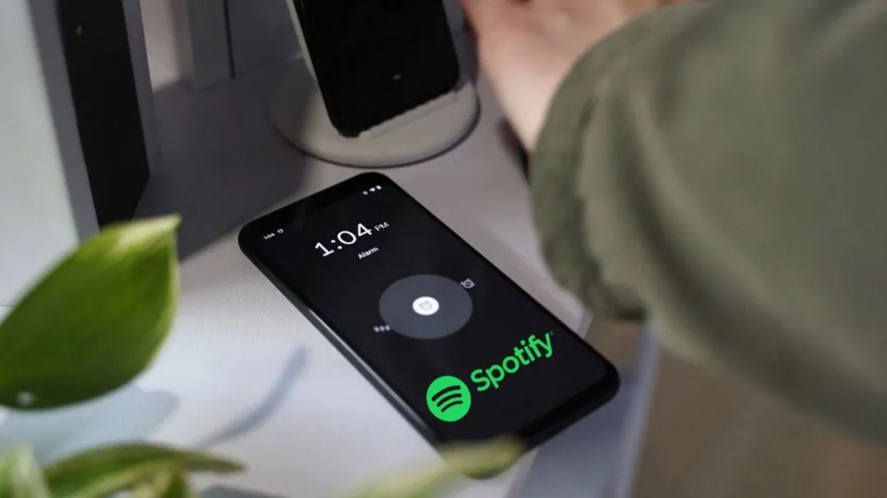 Para despertar alegre, ¿Cómo configurar a la alarma del móvil con música de Spotify?